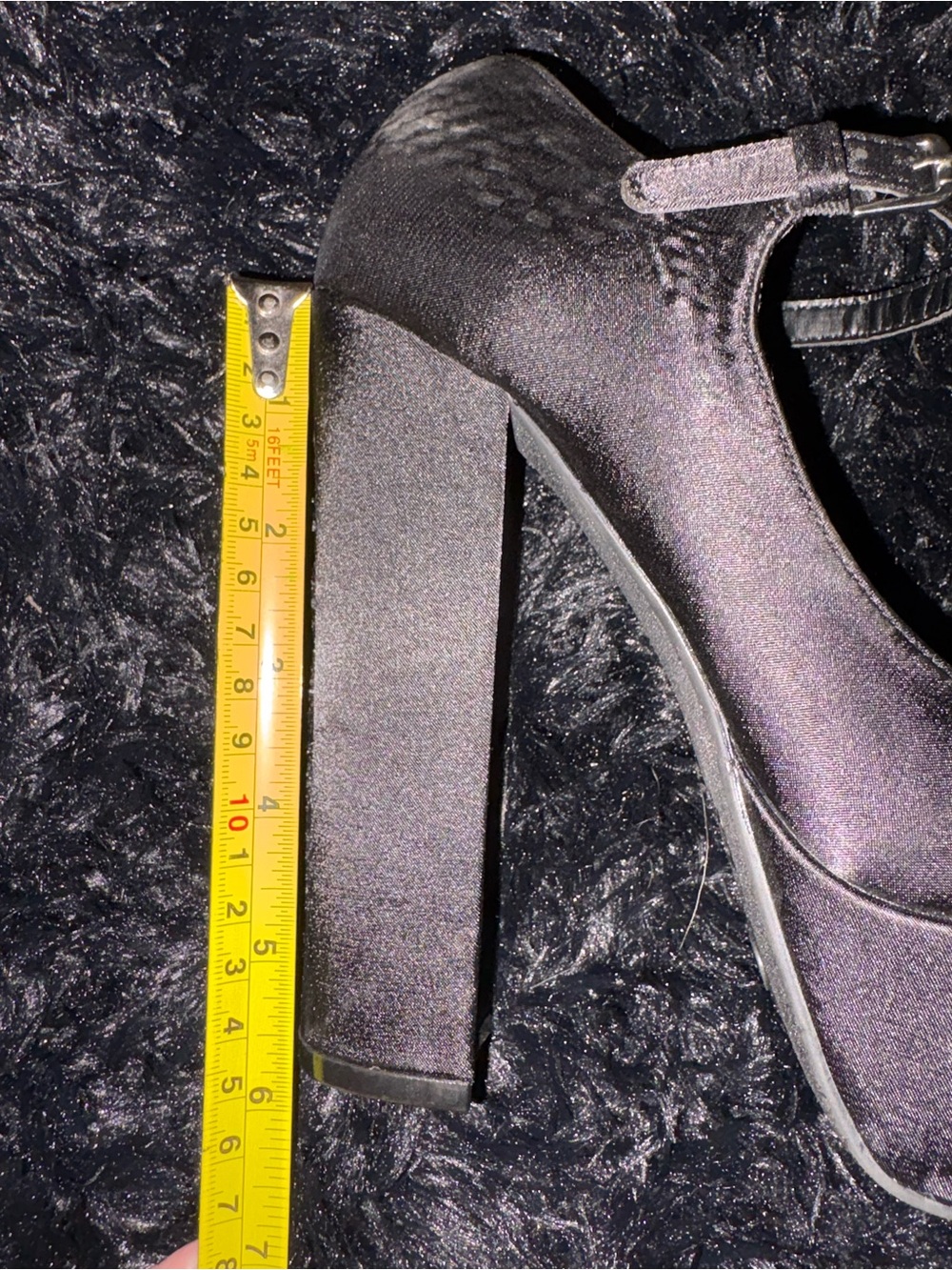 Heels - Picture 8 of 8